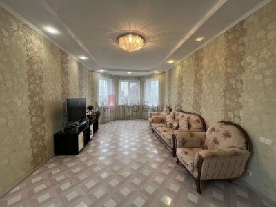 Дом 231,6 кв.м в мкр Таврово-4, улица Кооперативная